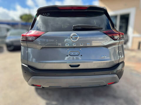 2021 Nissan Rogue SV