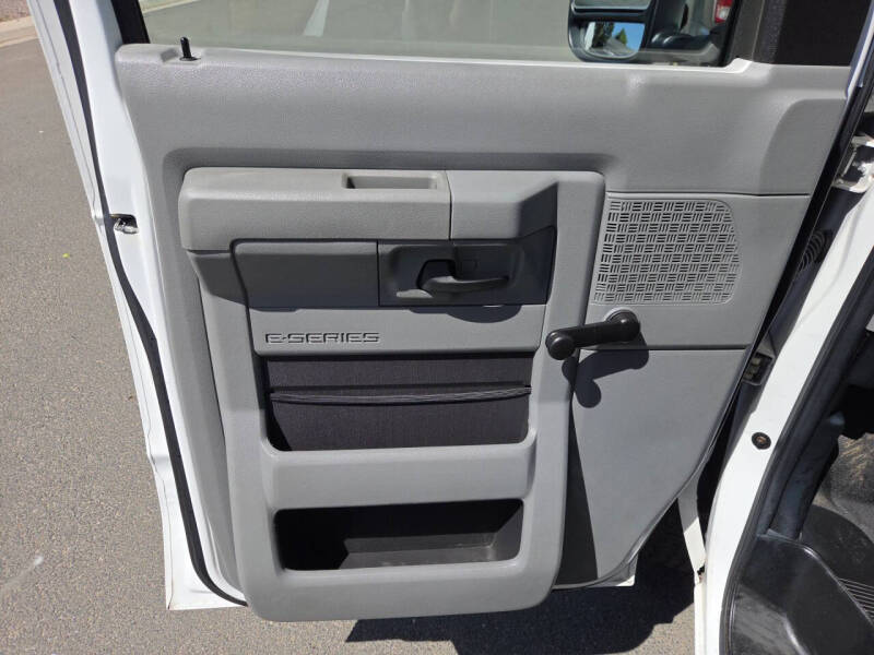 2011 Ford E-Series E-250