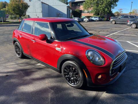 2018 MINI Hardtop 4 Door for sale at Branford Auto Center in Branford CT