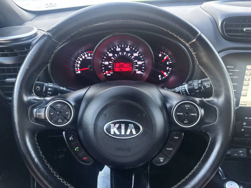 2015 Kia Soul +