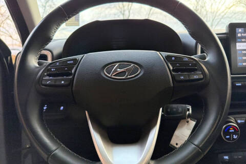 2023 Hyundai Venue SEL