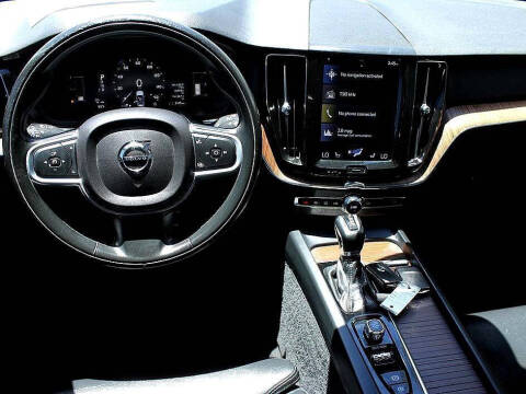 2019 Volvo XC60 T6 Momentum