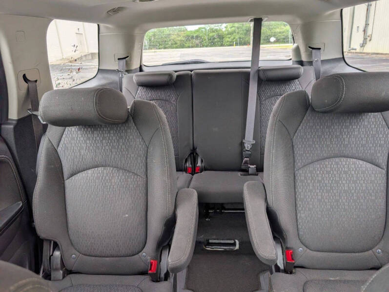 2014 GMC Acadia SLE-2
