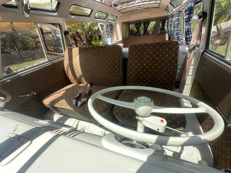 1975 Volkswagen Bus