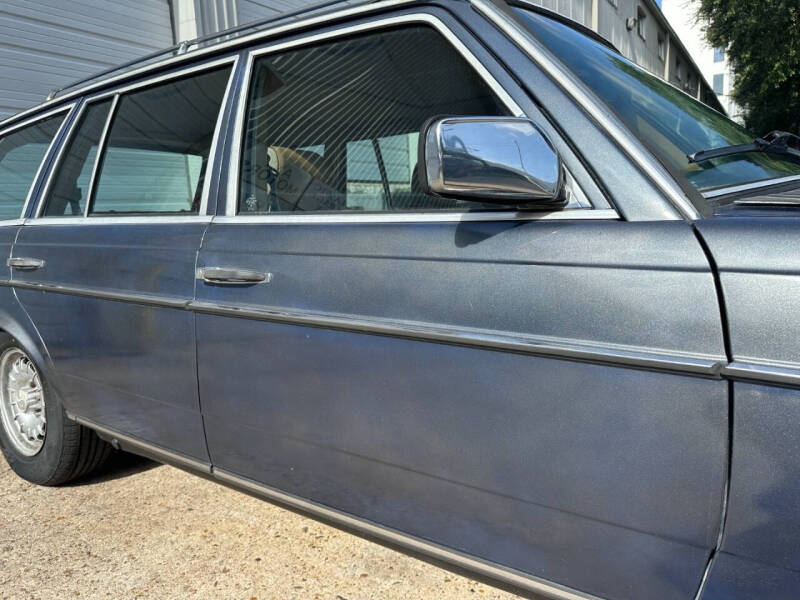 1984 Mercedes-Benz 300-Class 300 TD