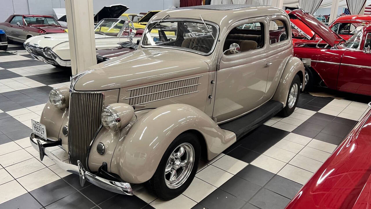 1936 Ford Custom 66