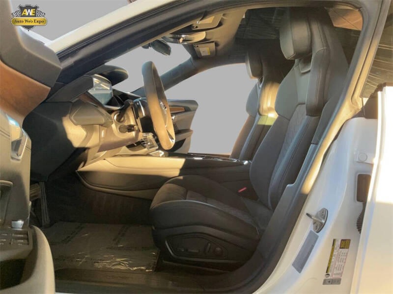 2022 Audi e-tron GT quattro Premium Plus