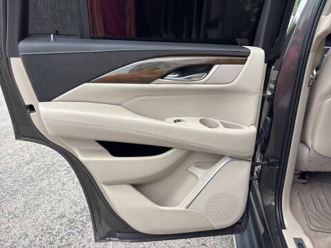 2020 Cadillac Escalade Luxury