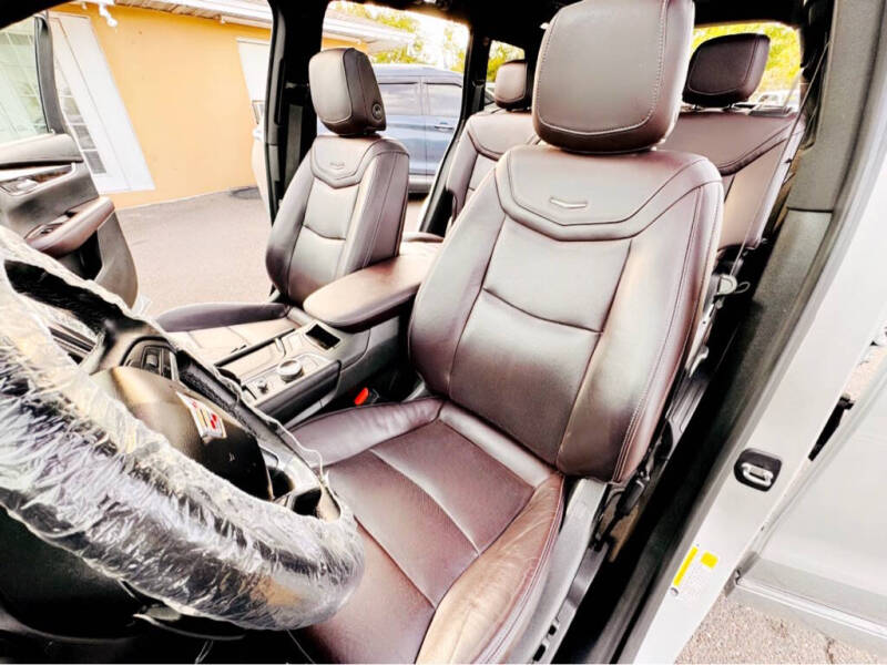 2020 Cadillac XT6 Premium Luxury