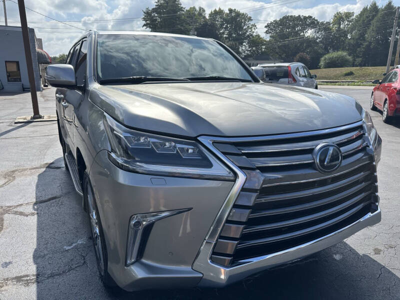 2017 Lexus LX 570