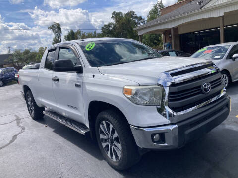2014 Toyota Tundra SR5