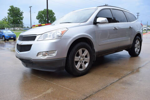 2012 Chevrolet Traverse for sale at TEXACARS in Lewisville TX