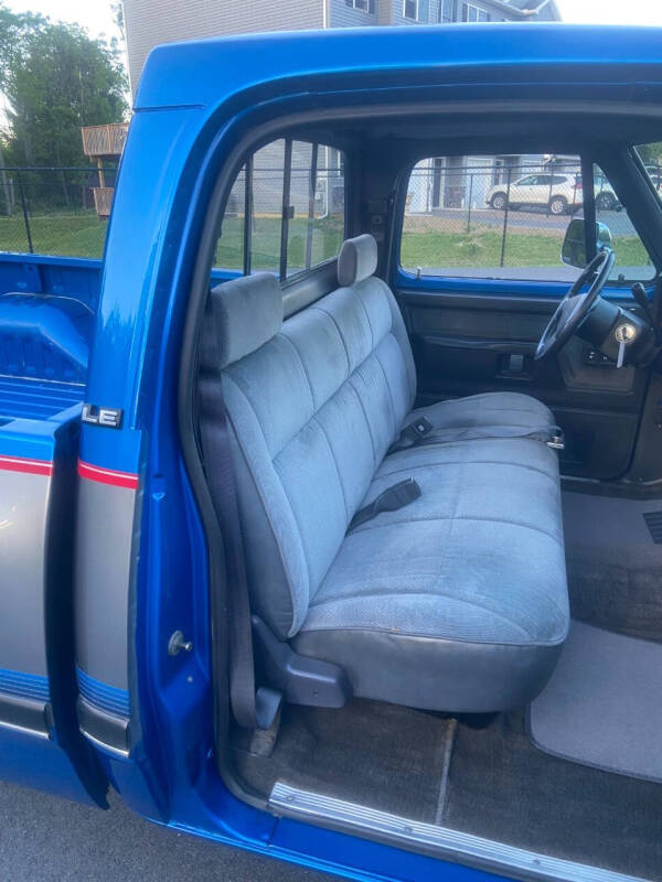 1992 Dodge RAM 150 LE