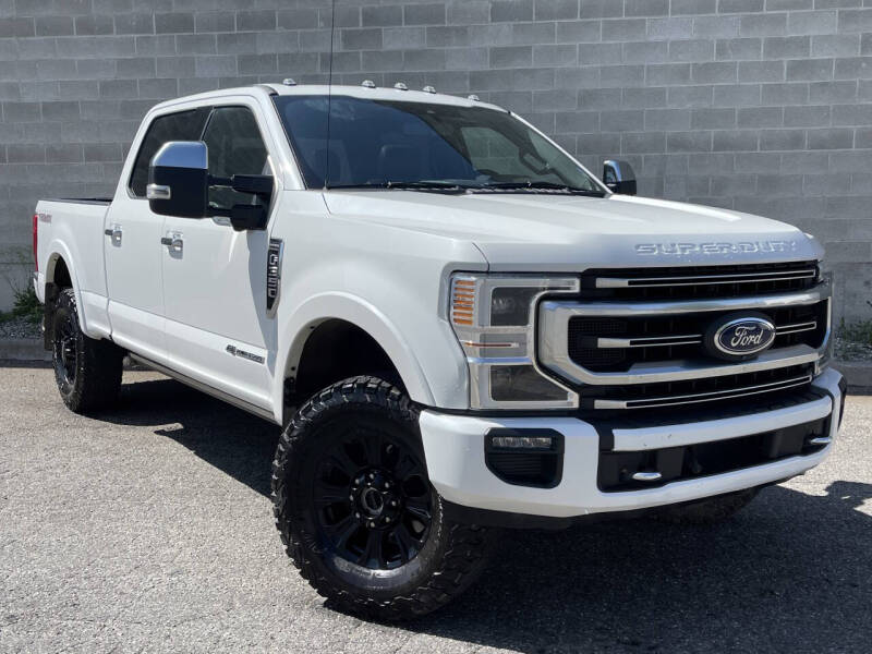 2020 Ford F-350 Super Duty Platinum's photo