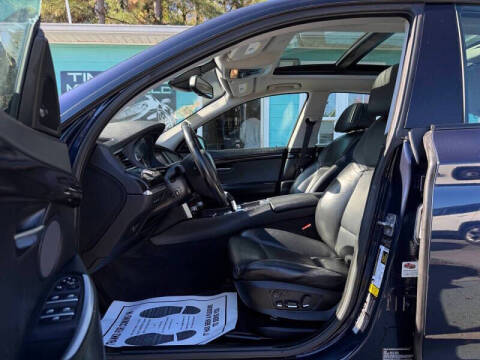 2012 BMW 5 Series 550i xDrive Gran Turismo