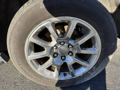 2017 GMC Yukon Denali