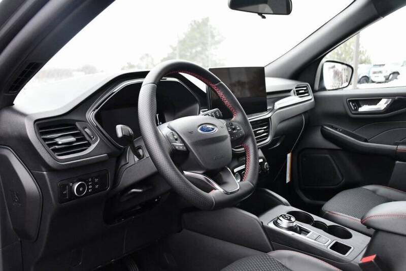 2026 Ford Escape ST-Line Select