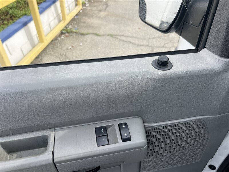 2013 Ford E-Series E-150
