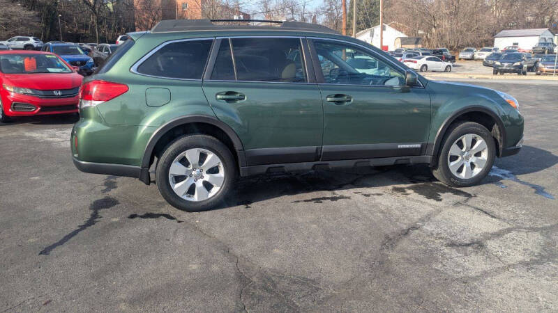 2011 Subaru Outback 2.5i Premium