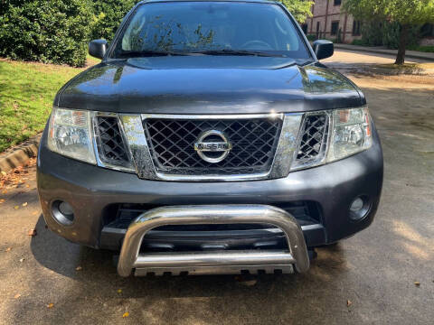 2011 Nissan Pathfinder LE