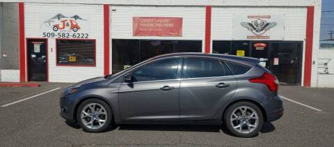 2013 Ford Focus for sale at J & R AUTO LLC in Kennewick WA