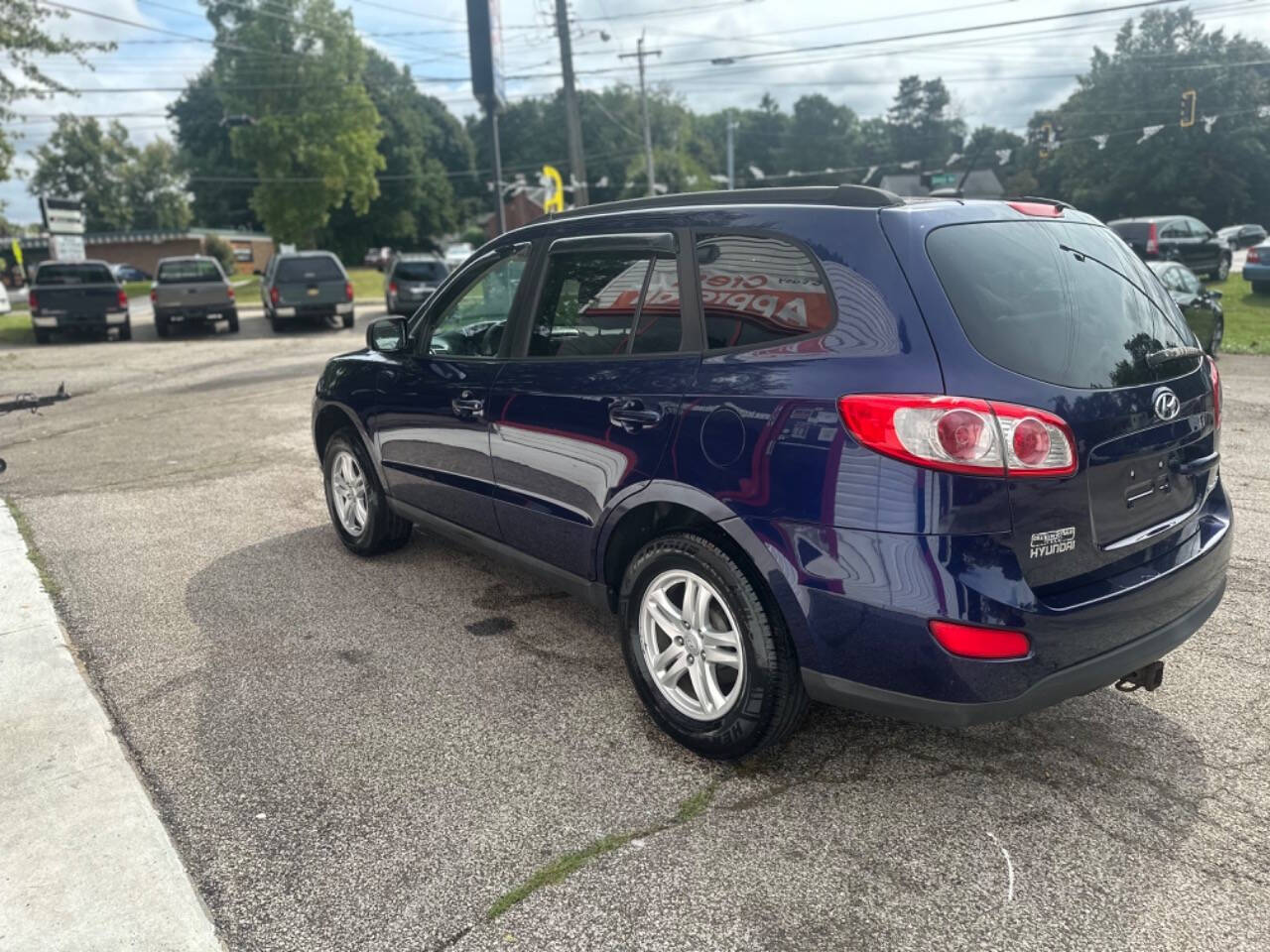 2010 Hyundai SANTA FE for sale at BENZEN AUTO LLC in Ashtabula, OH