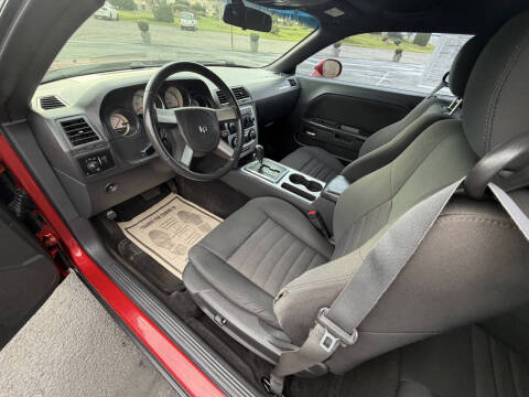 2009 Dodge Challenger SE