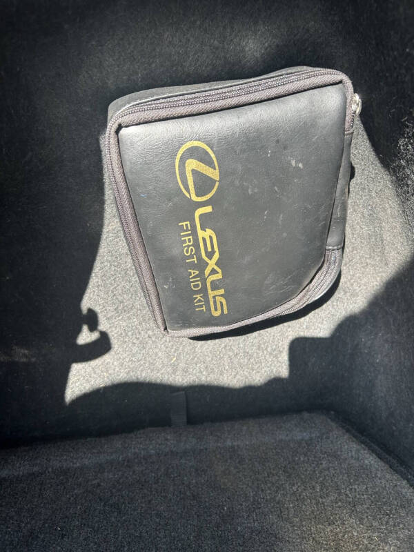 2005 Lexus ES 330