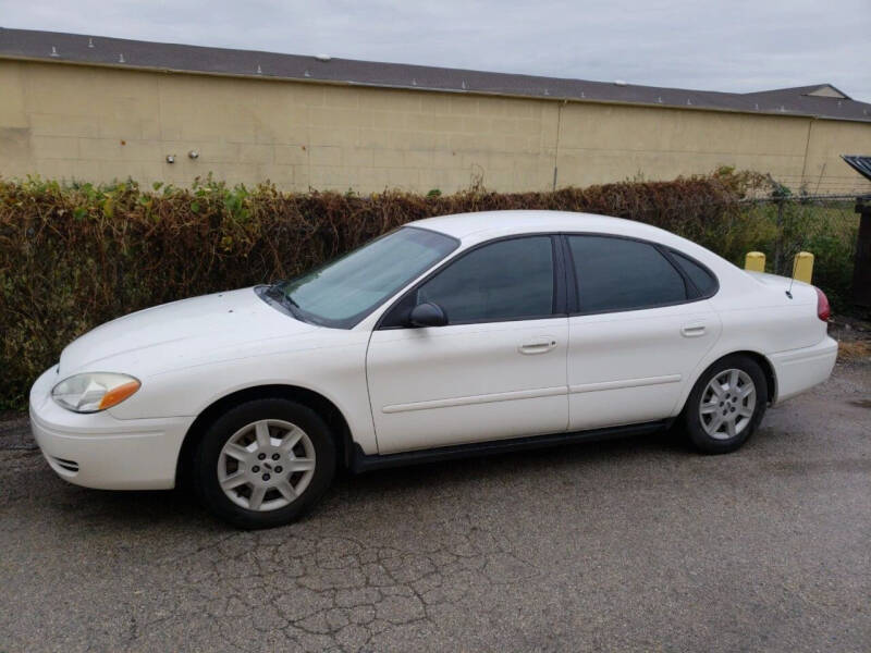 2007 Ford Taurus for sale at Best Royal Car Sales in Dallas TX
