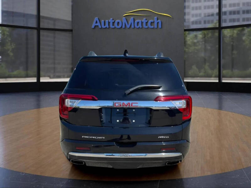 2022 GMC Acadia Denali