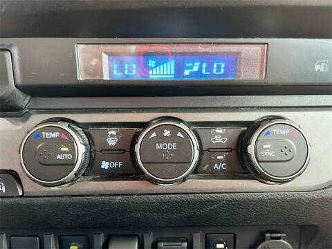 2023 Toyota Tacoma TRD Off-Road