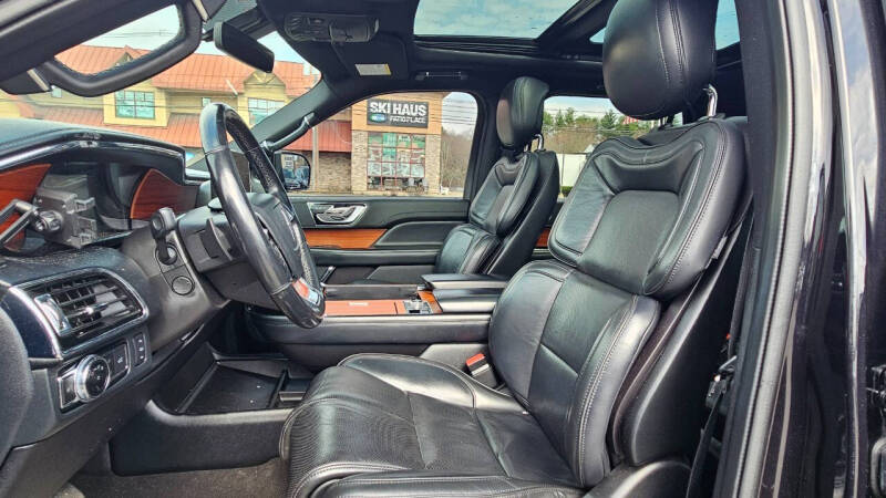 2019 Lincoln Navigator Select