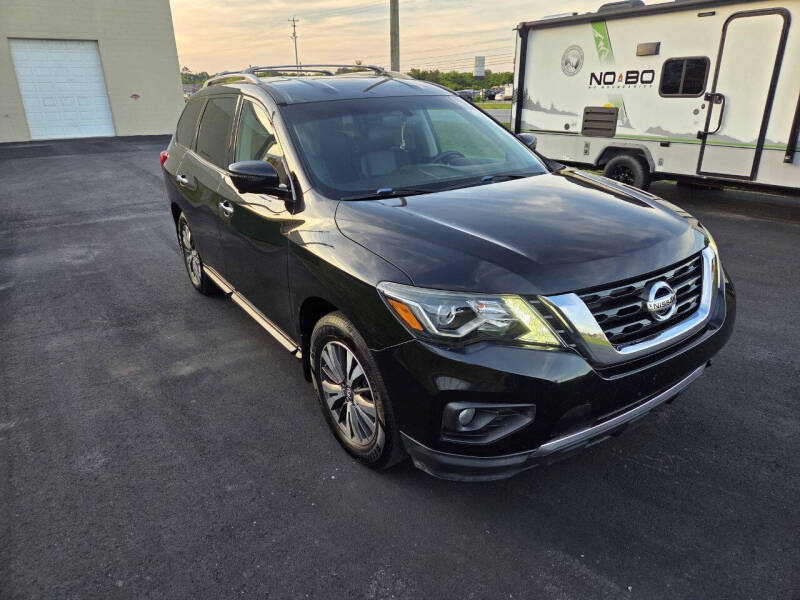 2017 Nissan Pathfinder SL