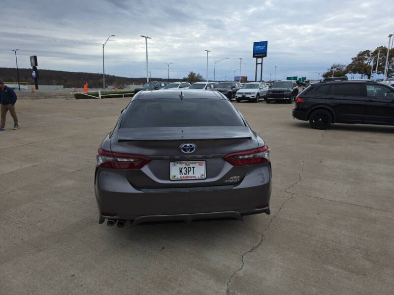 2024 Toyota Camry Hybrid XSE