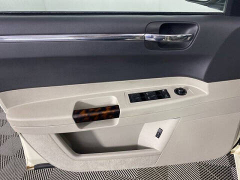 2005 Chrysler 300 C