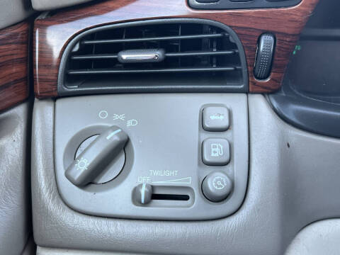 2005 Cadillac DeVille