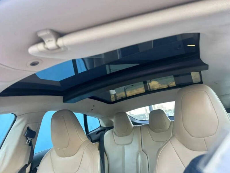 2014 Tesla Model S