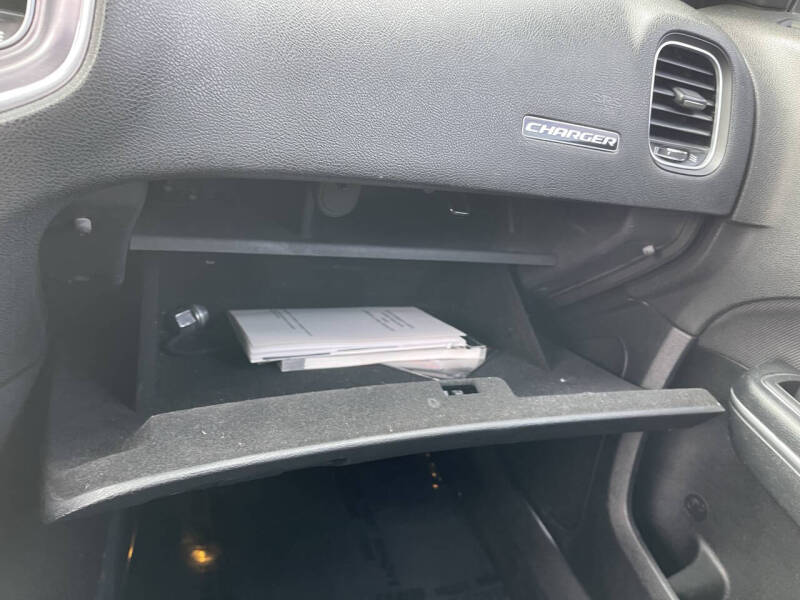 2015 Dodge Charger SE