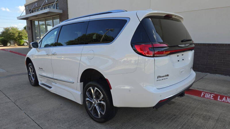 2022 Chrysler Pacifica Pinnacle