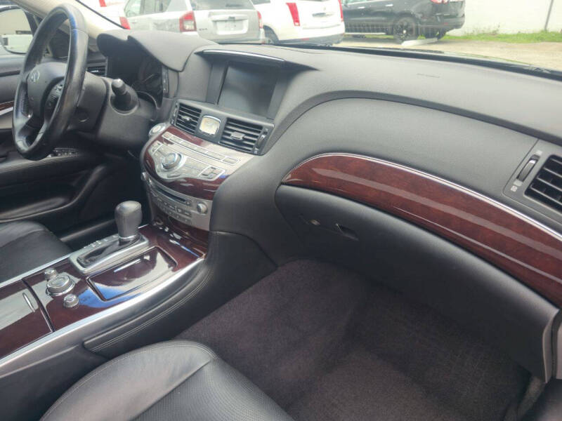 2013 Infiniti M37