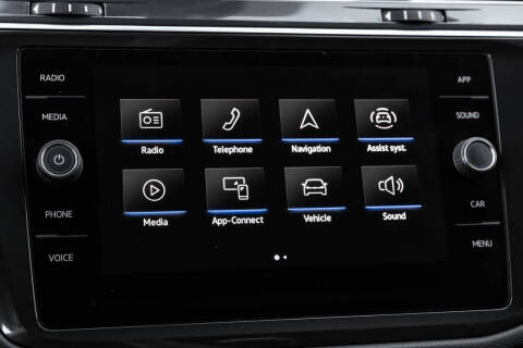 2022 Volkswagen Tiguan SE R-Line Black