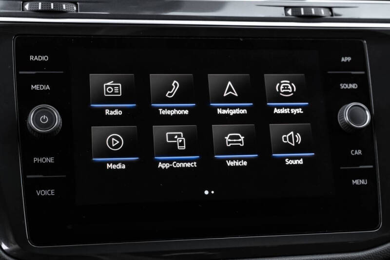 2022 Volkswagen Tiguan SE R-Line Black