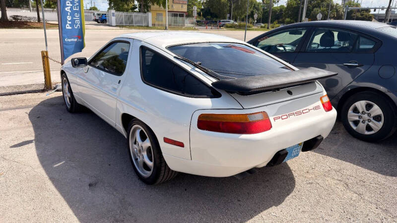 1988 Porsche 928 S4
