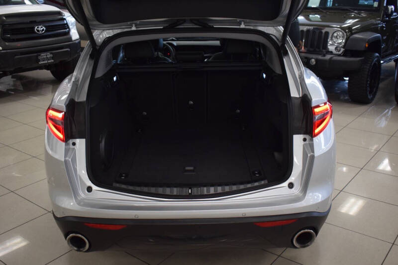 2021 Alfa Romeo Stelvio Sprint