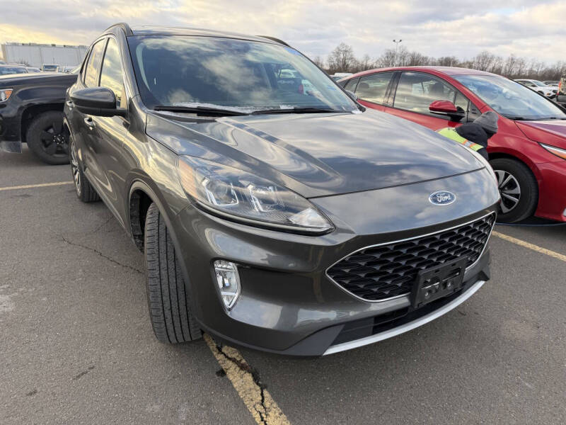 2020 Ford Escape SEL's photo