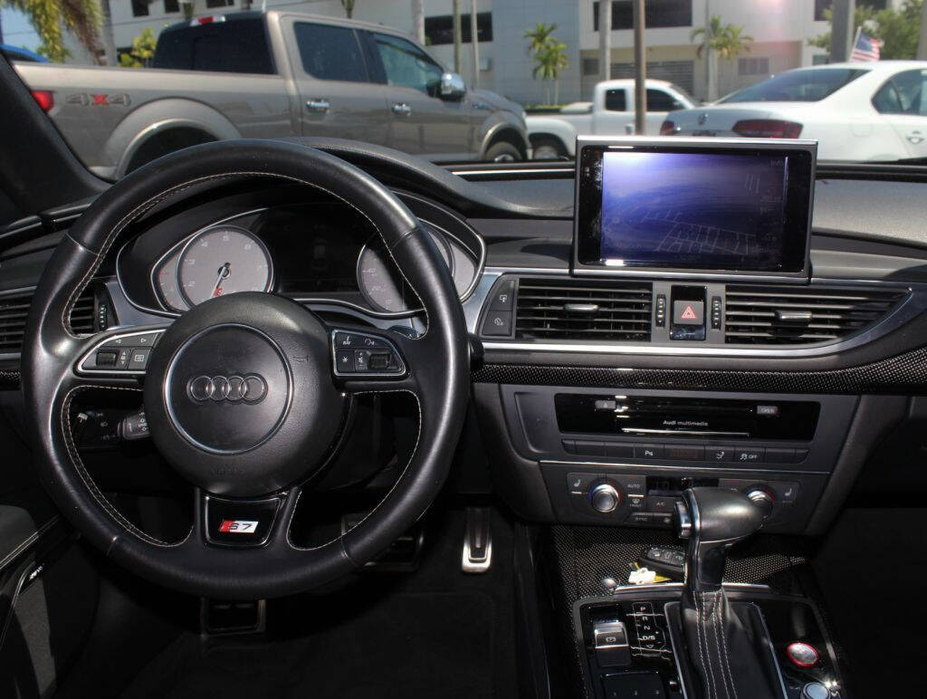 2014 Audi S7  - $36,995