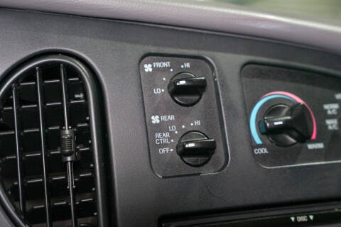 1999 Ford E-Series E-150