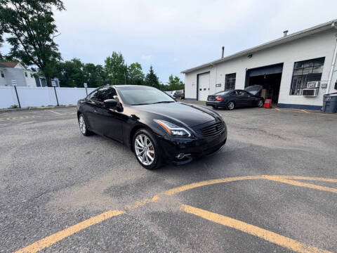 2011 Infiniti G37 Coupe x