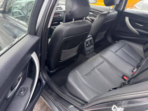 2013 BMW 3 Series 328i xDrive