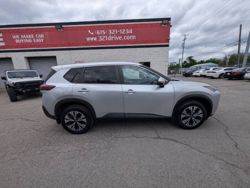 2022 Nissan Rogue SV